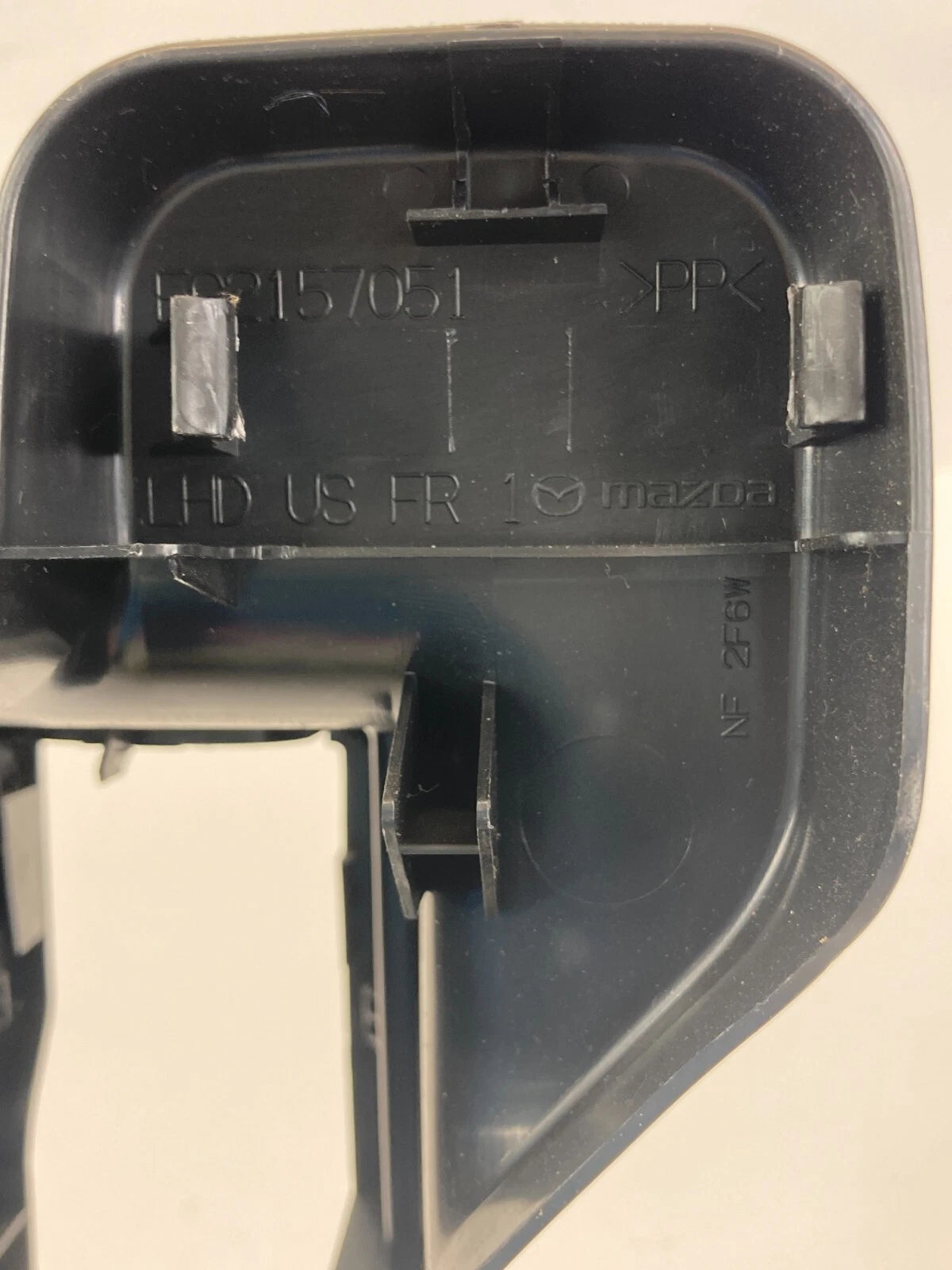 2007-2012 MAZDA CX-7 CX7 FRONT SEAT REAR RIGHT TRACK RAIL COVER EG2157051 OEM
