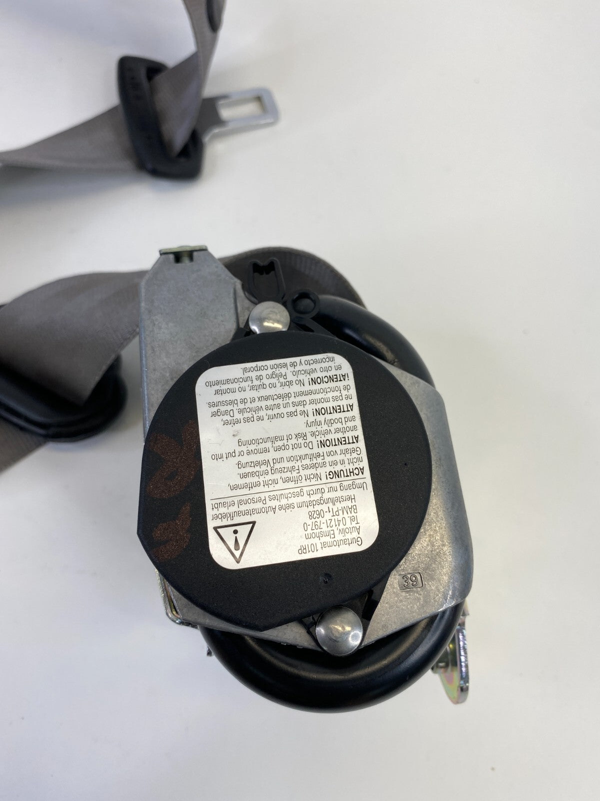 2002-2008 Audi A4 Quattro Front Right PassengerSide Seat Belt Retractor E1040336