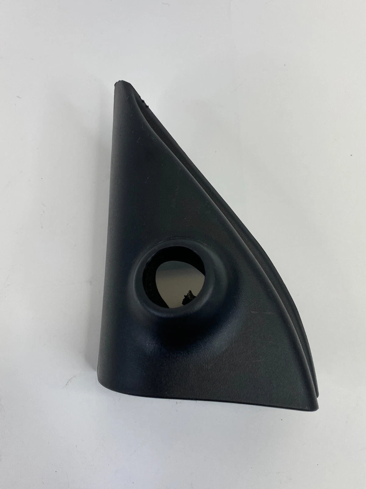 2006-2011 HYUNDAI ACCENT FRONT LEFT DRIVER DOOR MIRROR CORNER COVER TRIM OEM