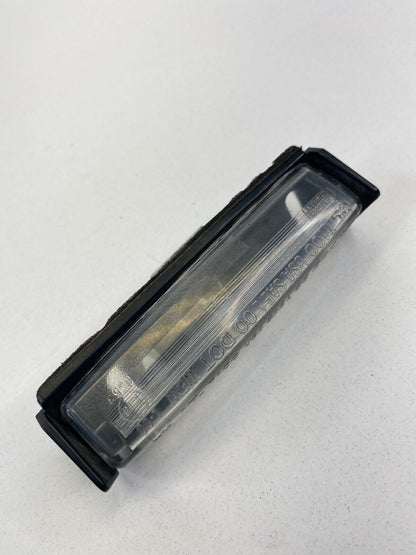 2004-2010 Toyota Sienna LE Van Rear Trunk License Plate Light Lamp Assy E130553