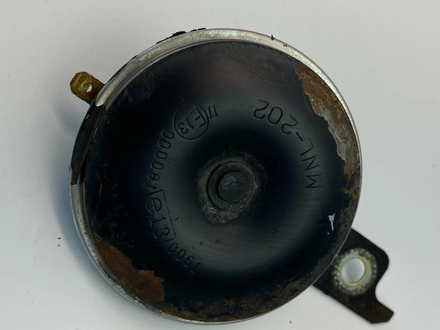 2004 2005 2006 SUBARU IMPREZA FRONT ALARM HORN SIGNAL ASSEMBLY E13000061 OEM