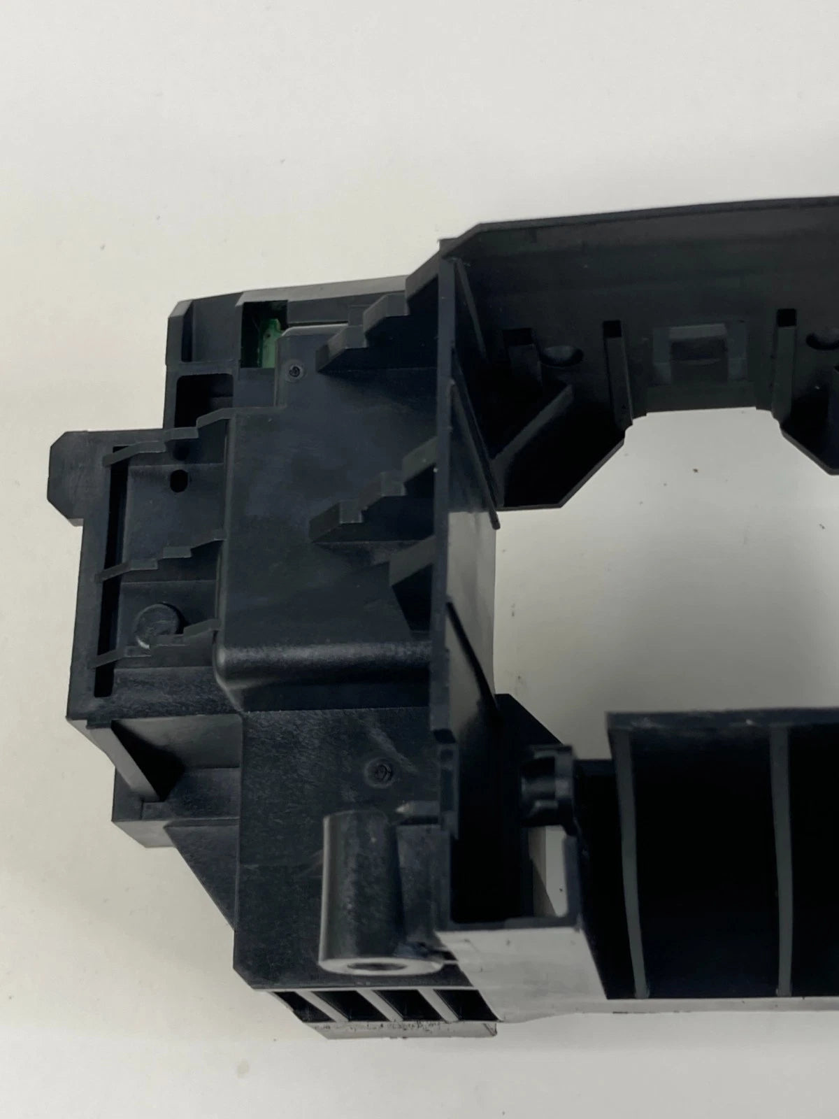 2008-2012 LAND ROVER LR2 STEERING COLUMN SWITCHES HOUSING SOCKET 6G9N-13N064-ZF