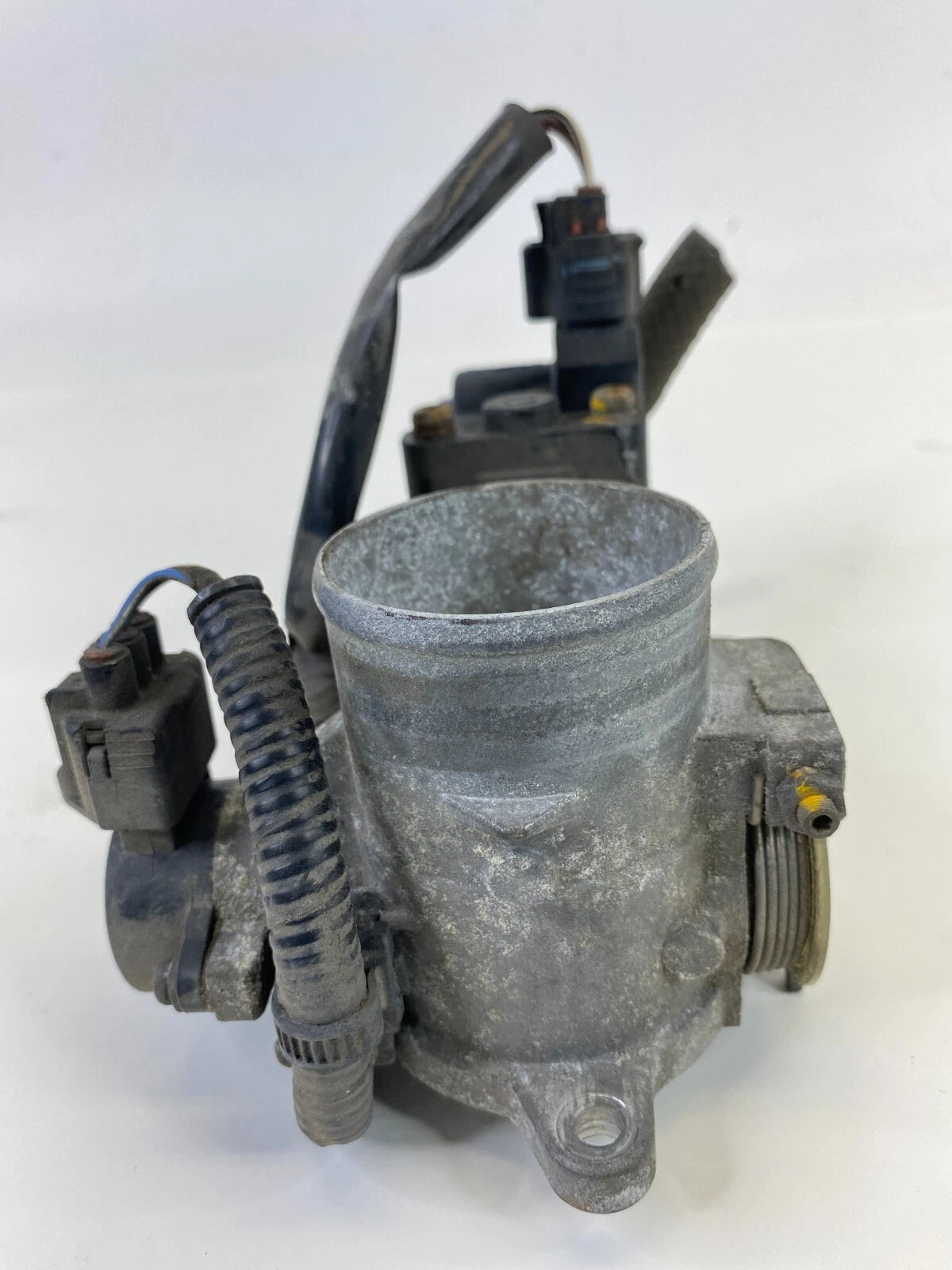 99 00 01 02 03 LEXUS RX300 3.0L AT THROTTLE BODY VALVE ASSEMBLY 22270-20050 OEM