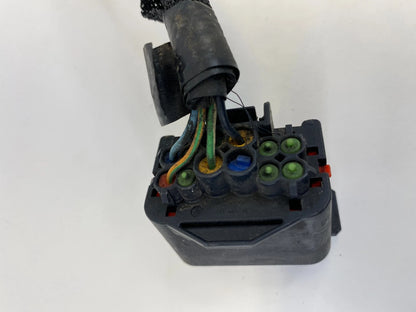 2000-2004 VOLVO S40 FRONT LEFT OR RIGHT HEADLIGHT WIRE HARNESS CONNECTOR PLUG