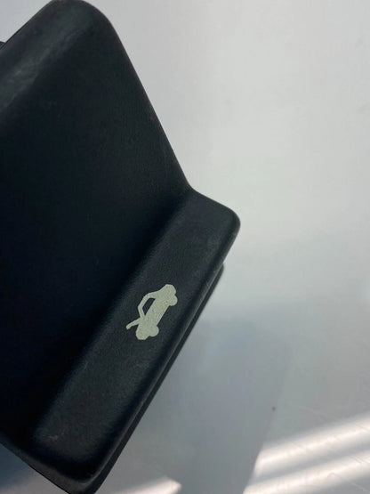 2008-2011 FORD FOCUS HOOD HANDLE RELEASE LEVER SWITCH PANEL TRIM OEM
