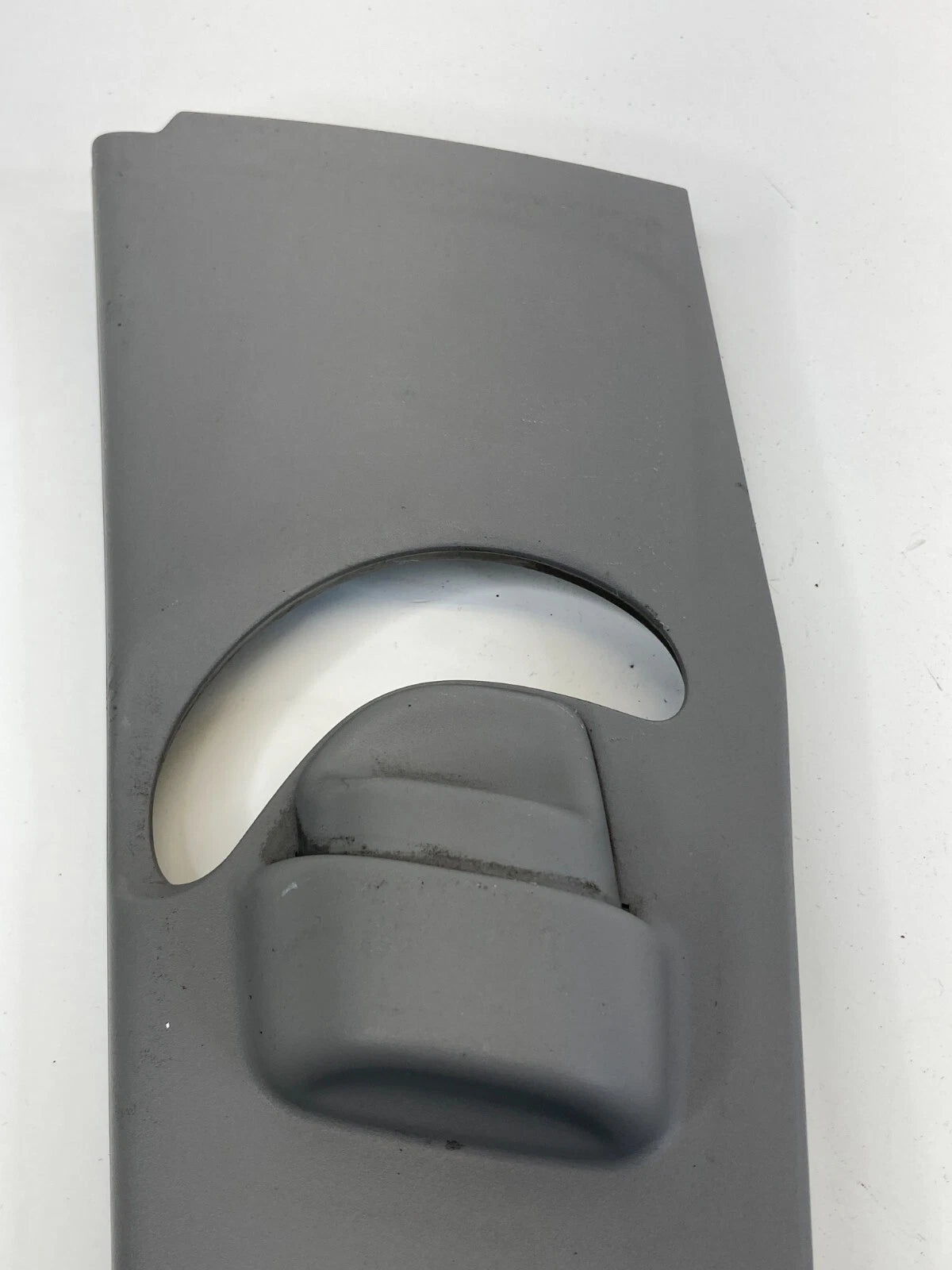 2008-2012 HONDA ACCORD SEDAN FRONT LEFT SEAT BELT ADJUSTER COVER TRIM OEM
