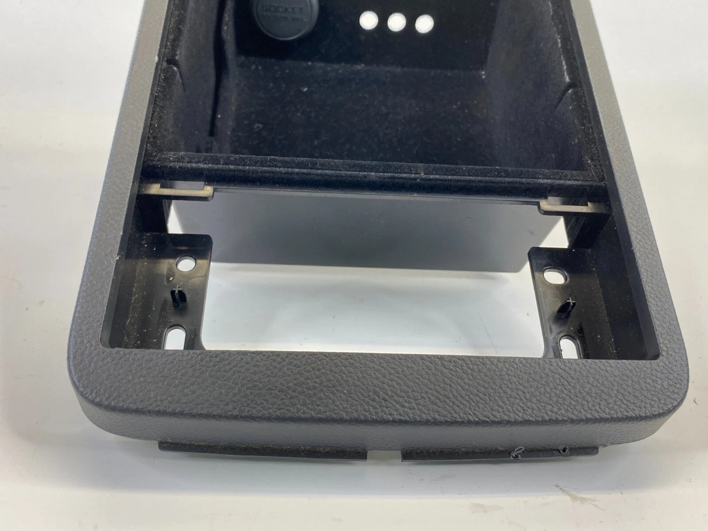 2007 2008 INFINITI G35 CENTER CONSOLE STORAGE TRAY TRIM 12V INPUTS OEM
