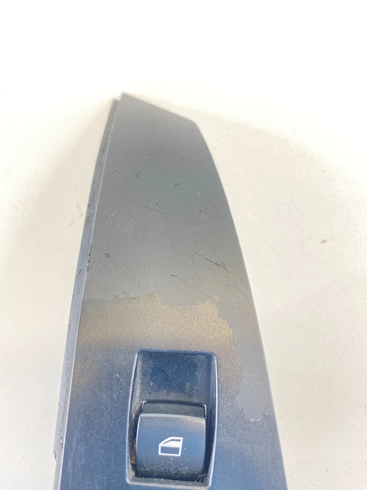 2004-2007 BMW 530I 525I REAR RIGHT DOOR POWER WINDOW SWITCH W BEZEL 6940324 OEM