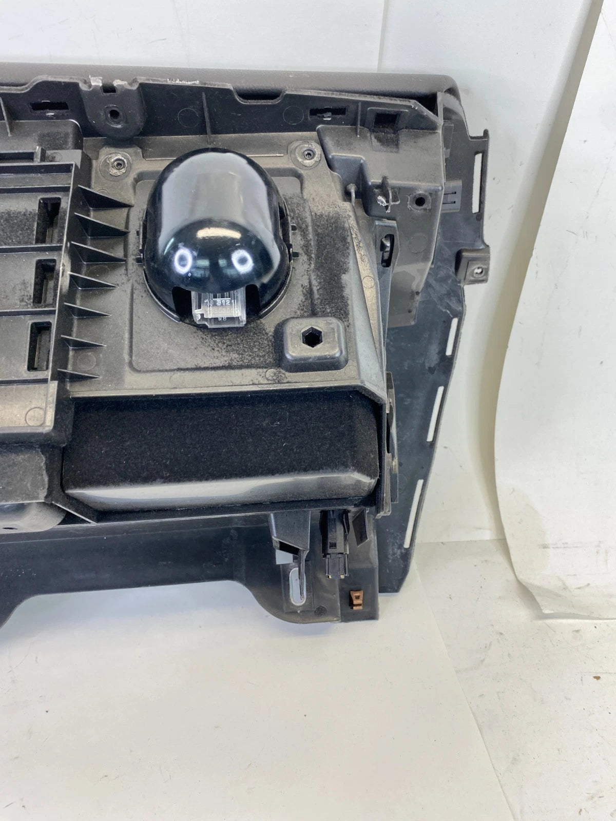 2013-2019 CADILLAC ATS BOX LOCK LATCH HANDLE STORAGE COMPARTMENT 22961869 OEM