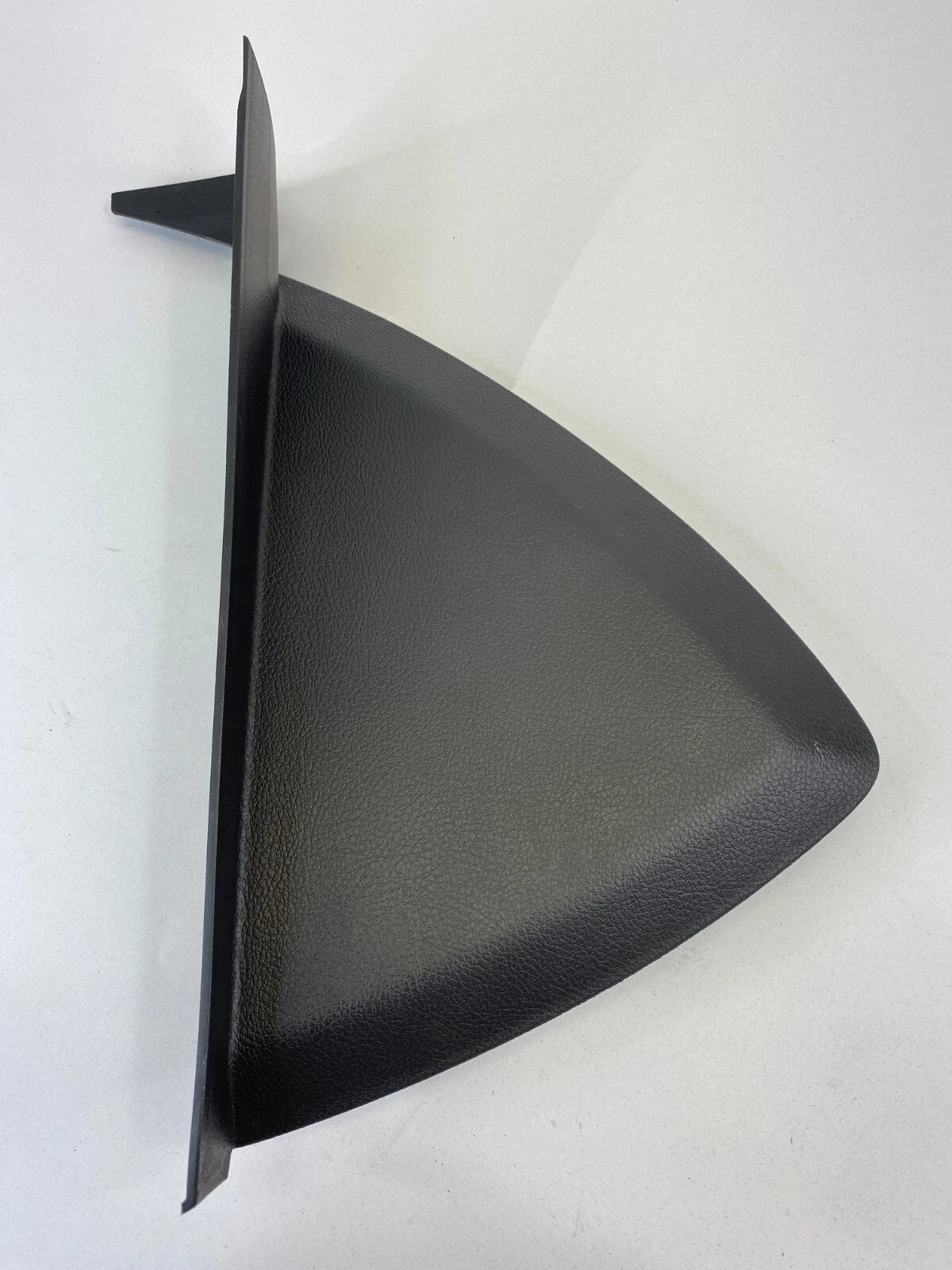 12-18 FORD FOCUS DASH RIGHT SIDE END CAP COVER TRIM BEZEL FR RH BM51-A044C60 OEM
