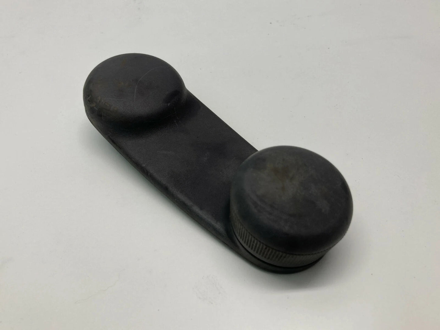95 96 97 98 DODGE NEON FRONT RIGHT PASSENGER MANUAL WINDOW HAND CRANK HANDLE