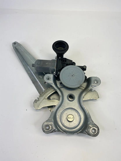 09-19 TOYOTA COROLLA REAR RIGHT SIDE WINDOW REGULATOR W/ MOTOR 85710-AE010 OEM