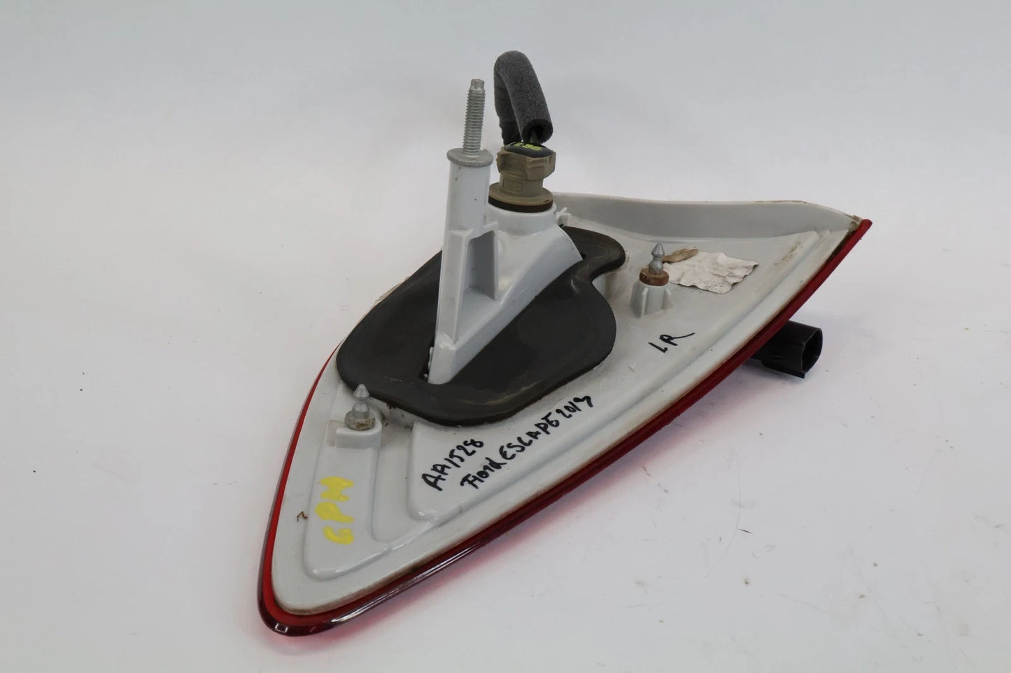 2013-2016 FORD ESCAPE RIGHT SIDE INNER TAIL LIGHT TAILLIGHT CJ5X-15515-A OEM