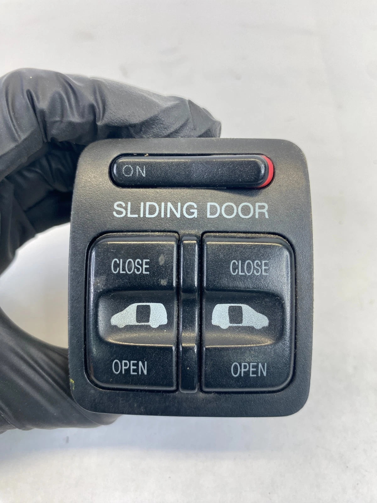 1999-2004 HONDA ODYSSEY DASH POWER SLIDING DOOR CONTROL SWITCH 35385-S0X OEM