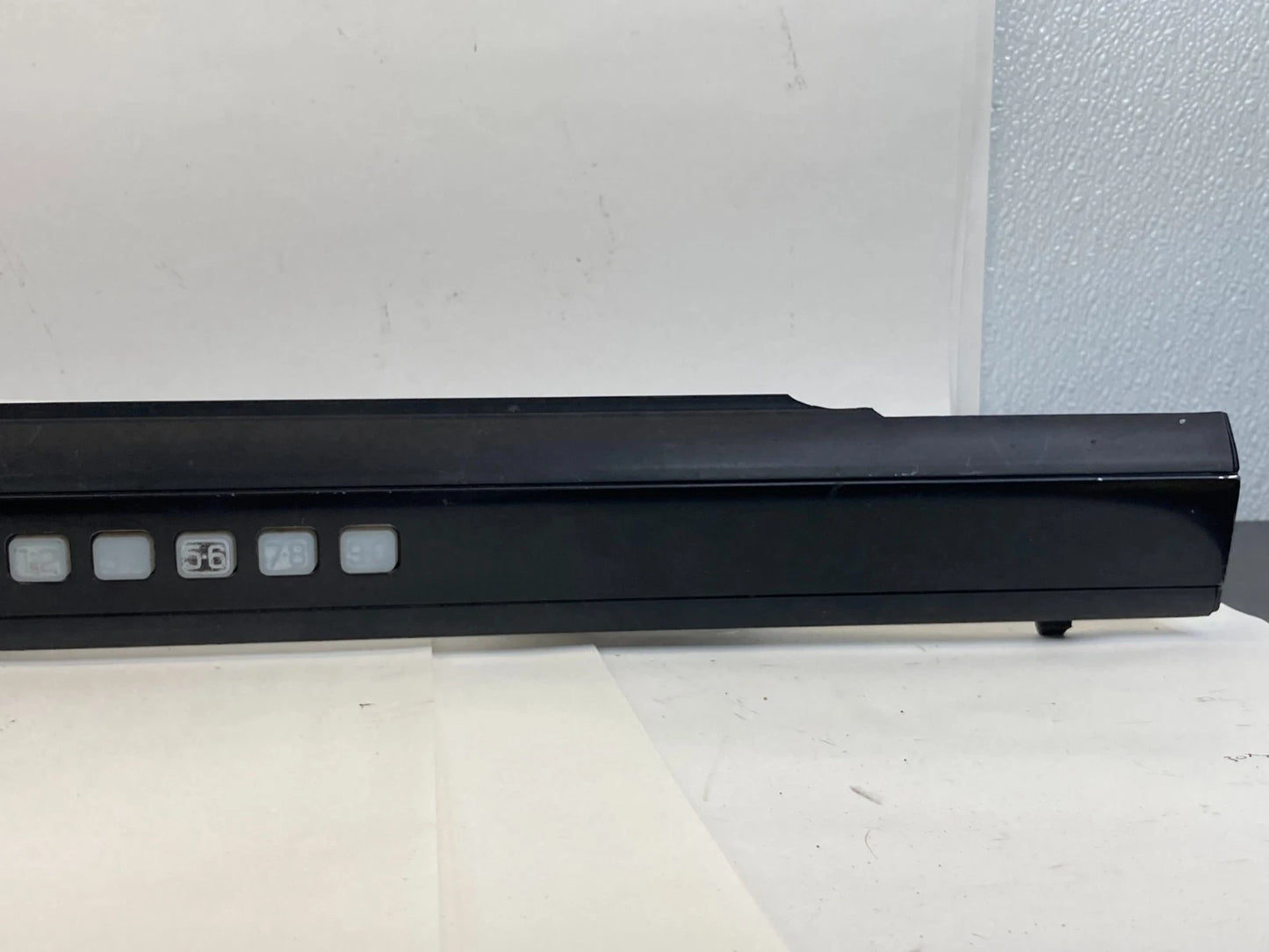 2007-2014 FORD EXPEDITION FRONT LEFT DRIVER DOOR MOLDING W/ KEYLESS ENTRY PAD