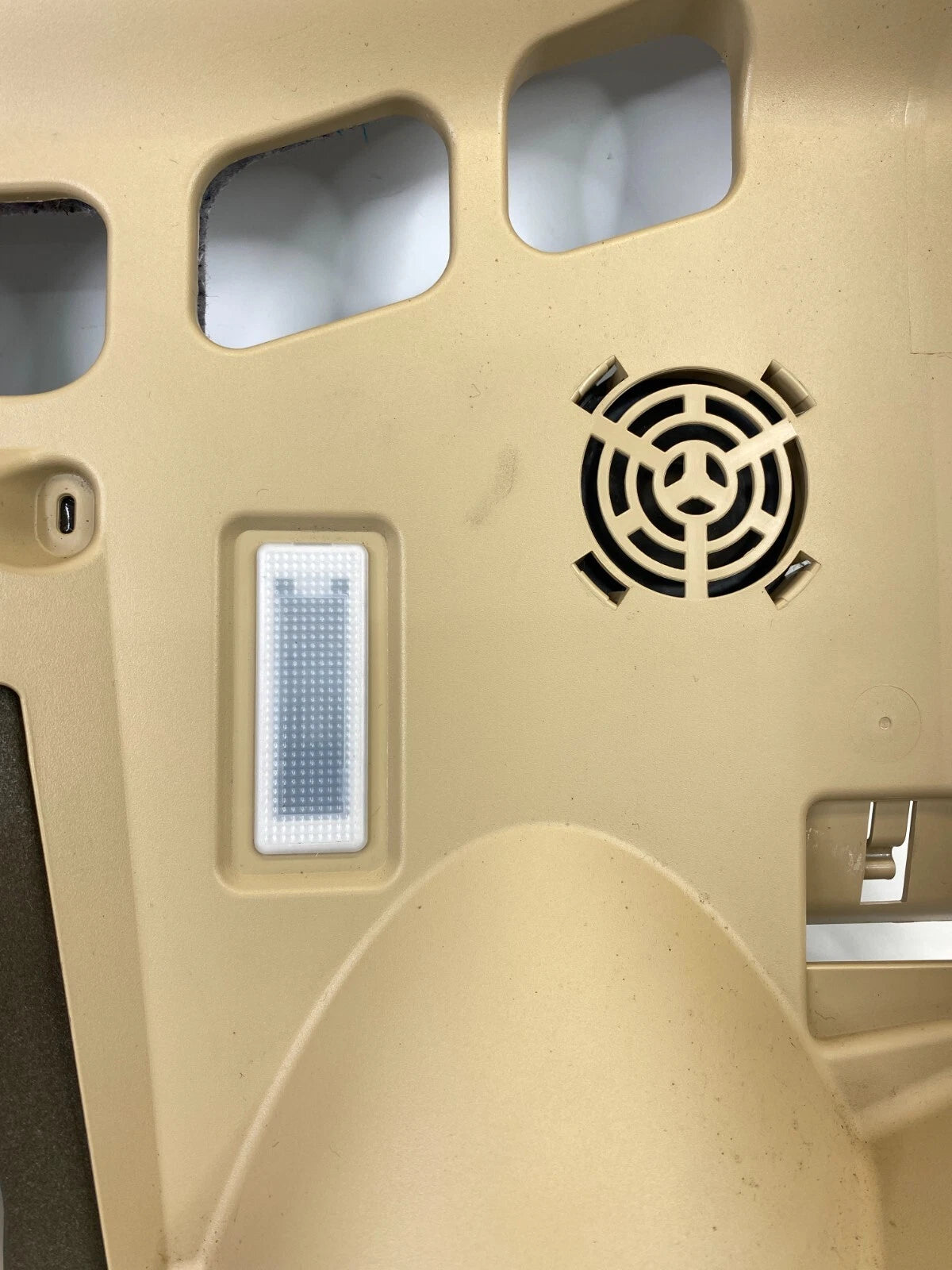 2006-2011 BMW 328XI FRONT LEFT UNDER DASH KNEE COVER TRIM W/ TWEETER 84506928461