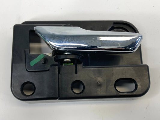 09 10 DODGE JOURNEY FRONT LEFT DRIVER SIDE INTERIOR DOOR HANDLE 962100-10 OEM