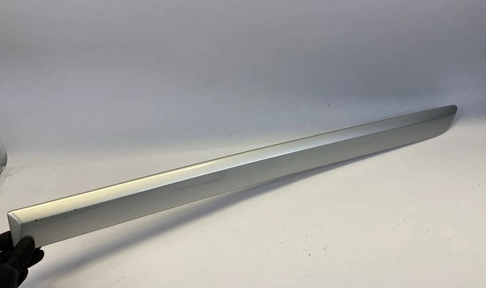 2004-2011 VOLVO S40 SEDAN EXTERIOR REAR LEFT DOOR MOLDING TRIM BEZEL 39987038