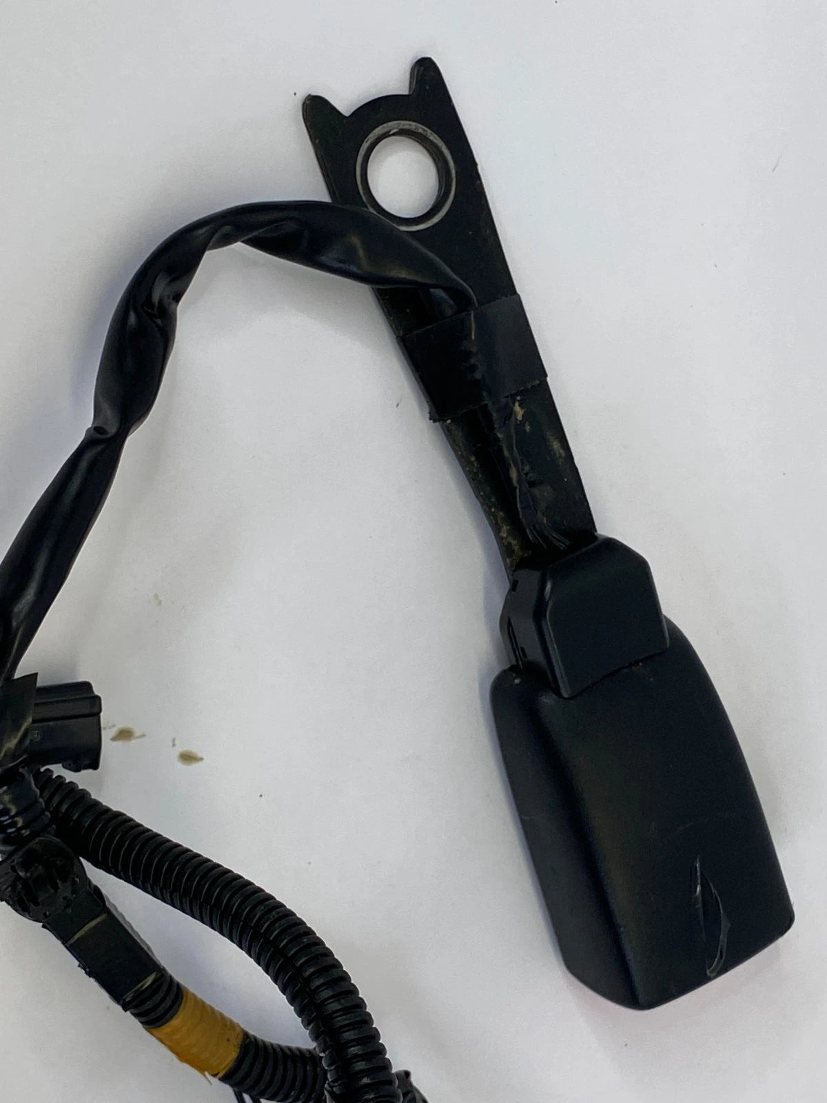 2006-2013 LEXUS IS250 IS350 FRONT LEFT DRIVER SIDE SEAT BELT BUCKLE BLACK OEM