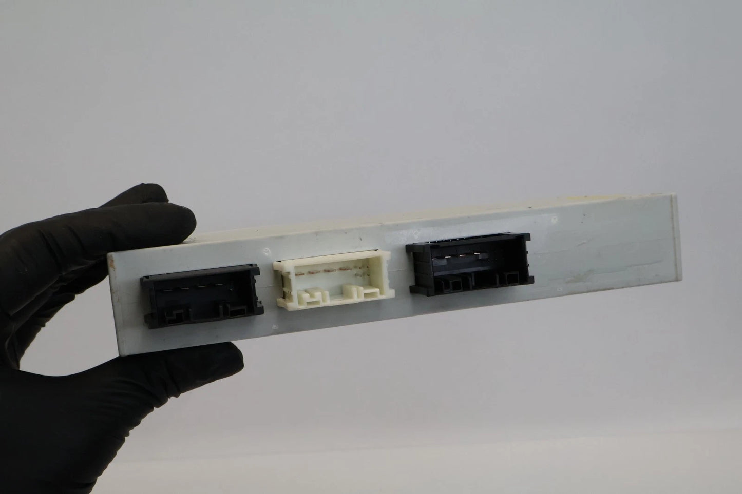 2011-2016 BMW 528I 535I 550I TAILGATE TRUNK LID CONTROL MODULE 61357327886 OEM