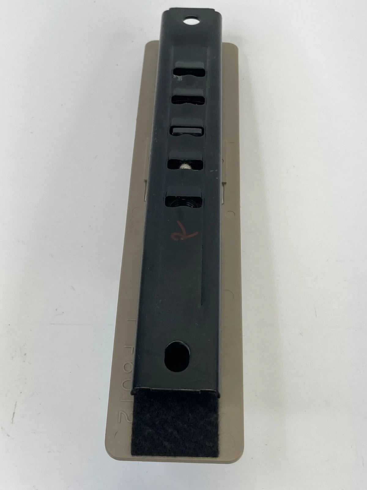 2001 02 03 04 2005 HONDA CIVIC SEDAN FRONT RIGHT SIDE SEAT BELT HEIGHT ADJUSTER