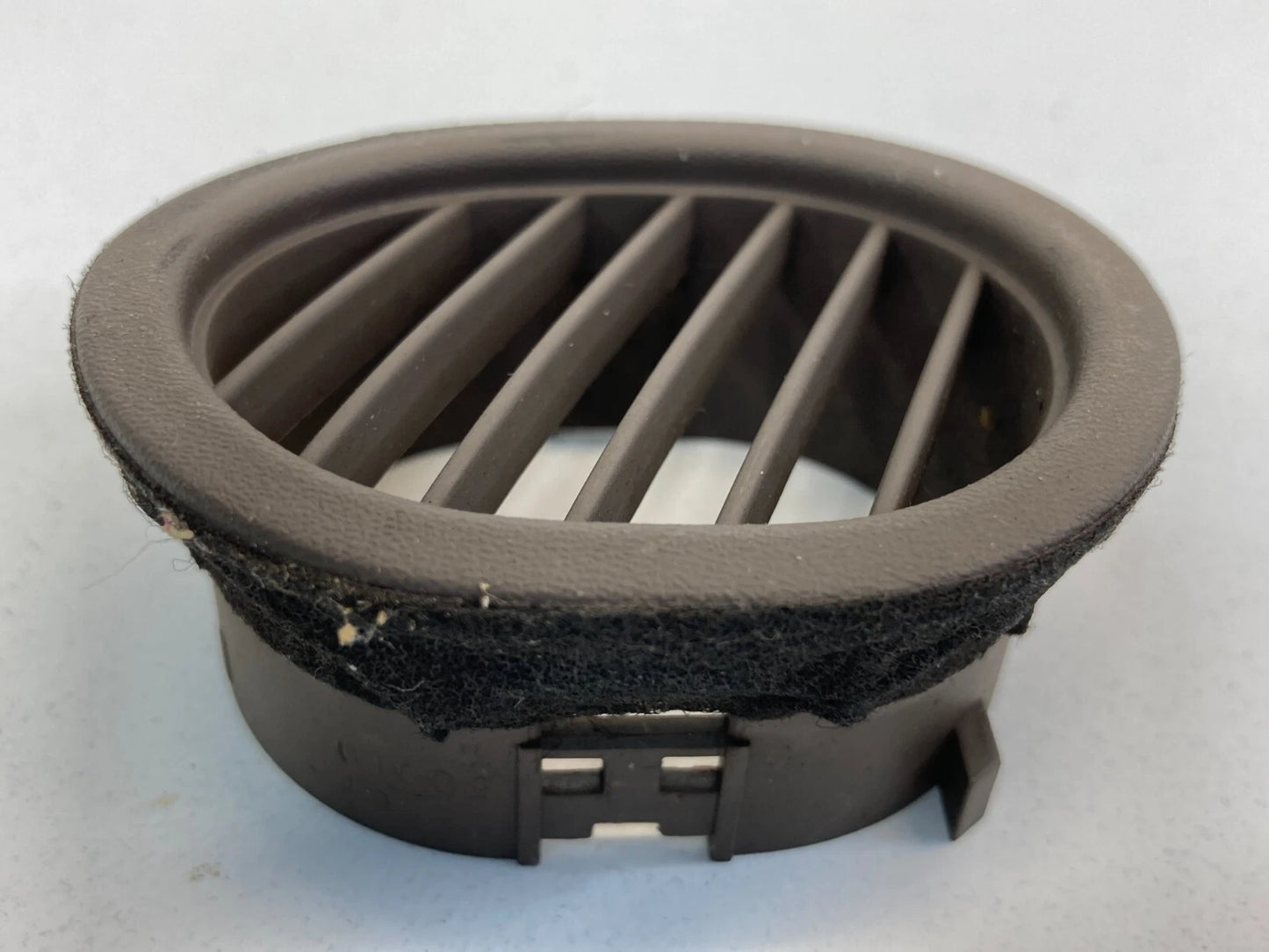 1993 1994 LEXUS LS400 LEFT DRIVER DASH DEFROST DEFOGGER VENT GRILLE 55961-50010