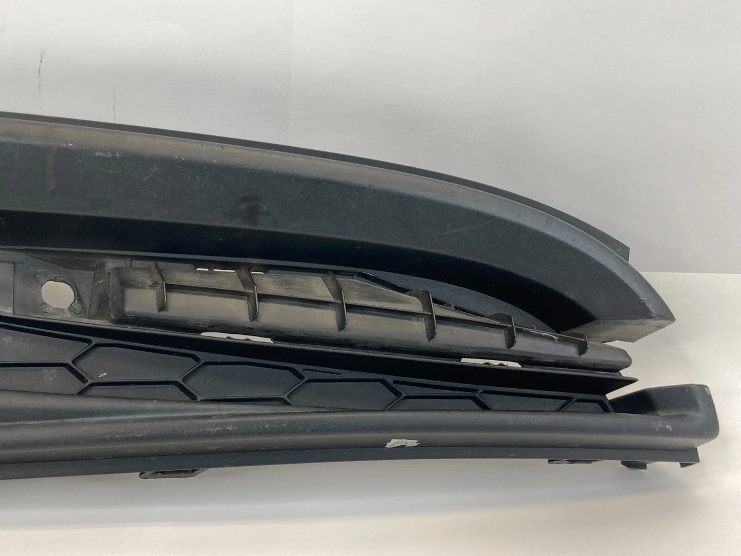 2013-2015 HONDA CIVIC SEDAN FRONT BUMPER RIGHT SIDE FOG LAMP COVER 71106-TR3-A6