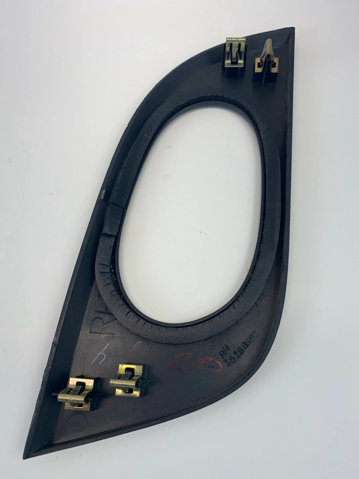 2002-2009 GMC ENVOY 02-06 ENVOY REAR RIGHT INNER DOOR HANDLE BEZEL TRIM 15188693