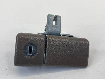 1994-1996 TOYOTA CAMRY GLOVE BOX STORAGE COMPARTMENT LATCH LOCK DOOR HANDLE OEM