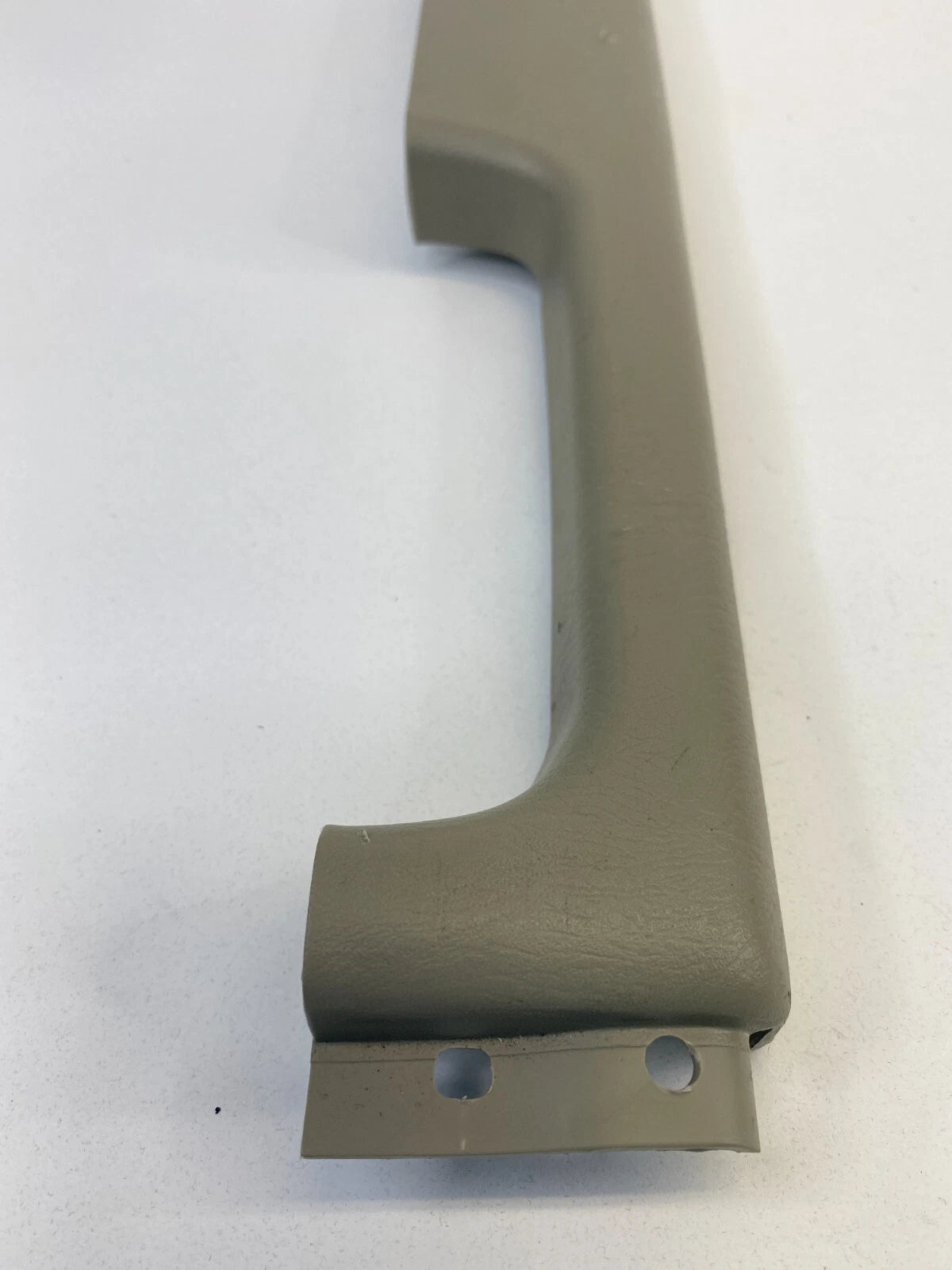 99-03 INFINITI QX4 REAR RIGHT DOOR ARMREST ARM REST PANEL PULL HANDLE 829402W100