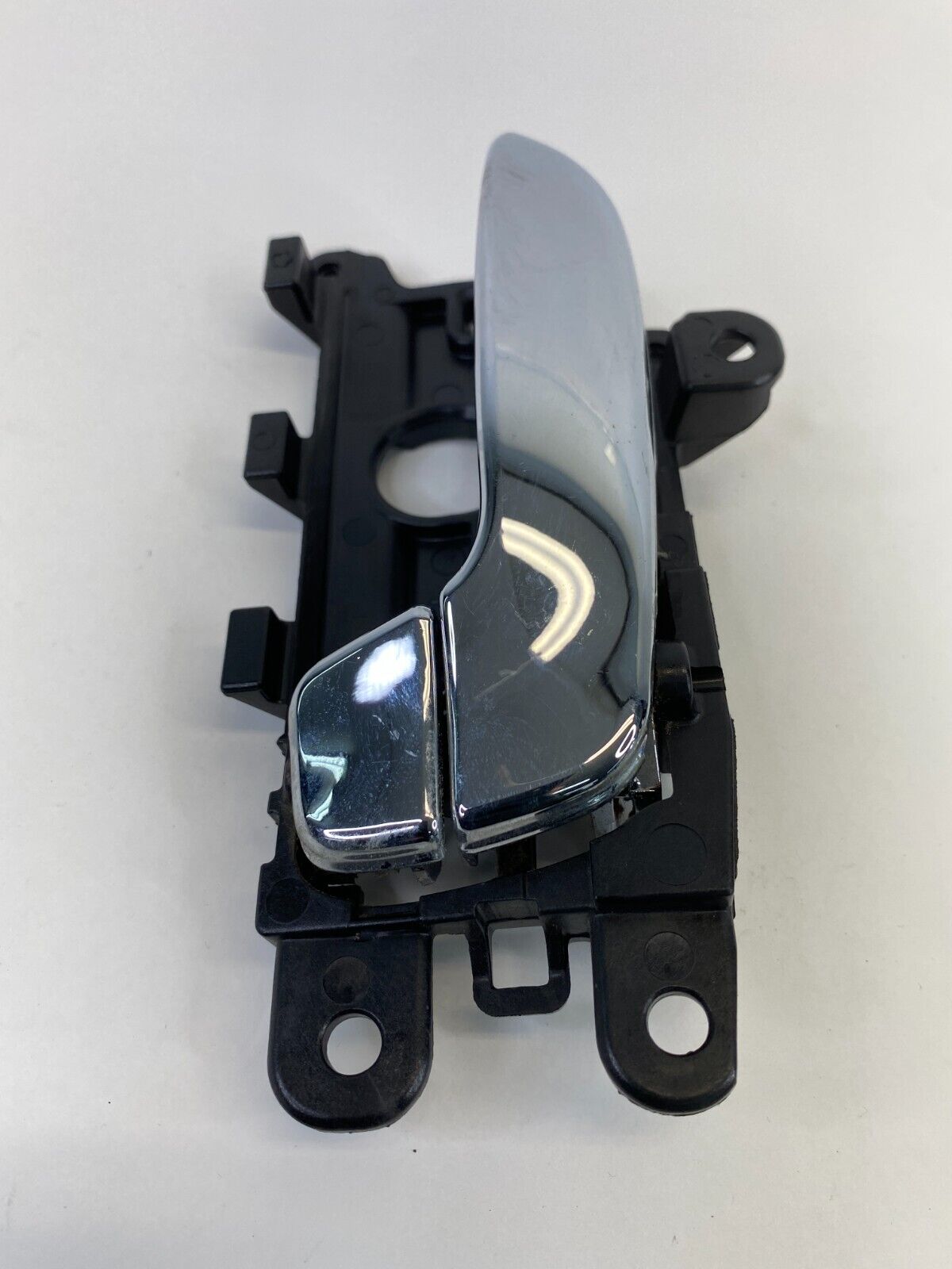 2014-2018 Kia Forte Forte5 SEDAN Rear Left Interior Door Handle 82613-A7000 OEM