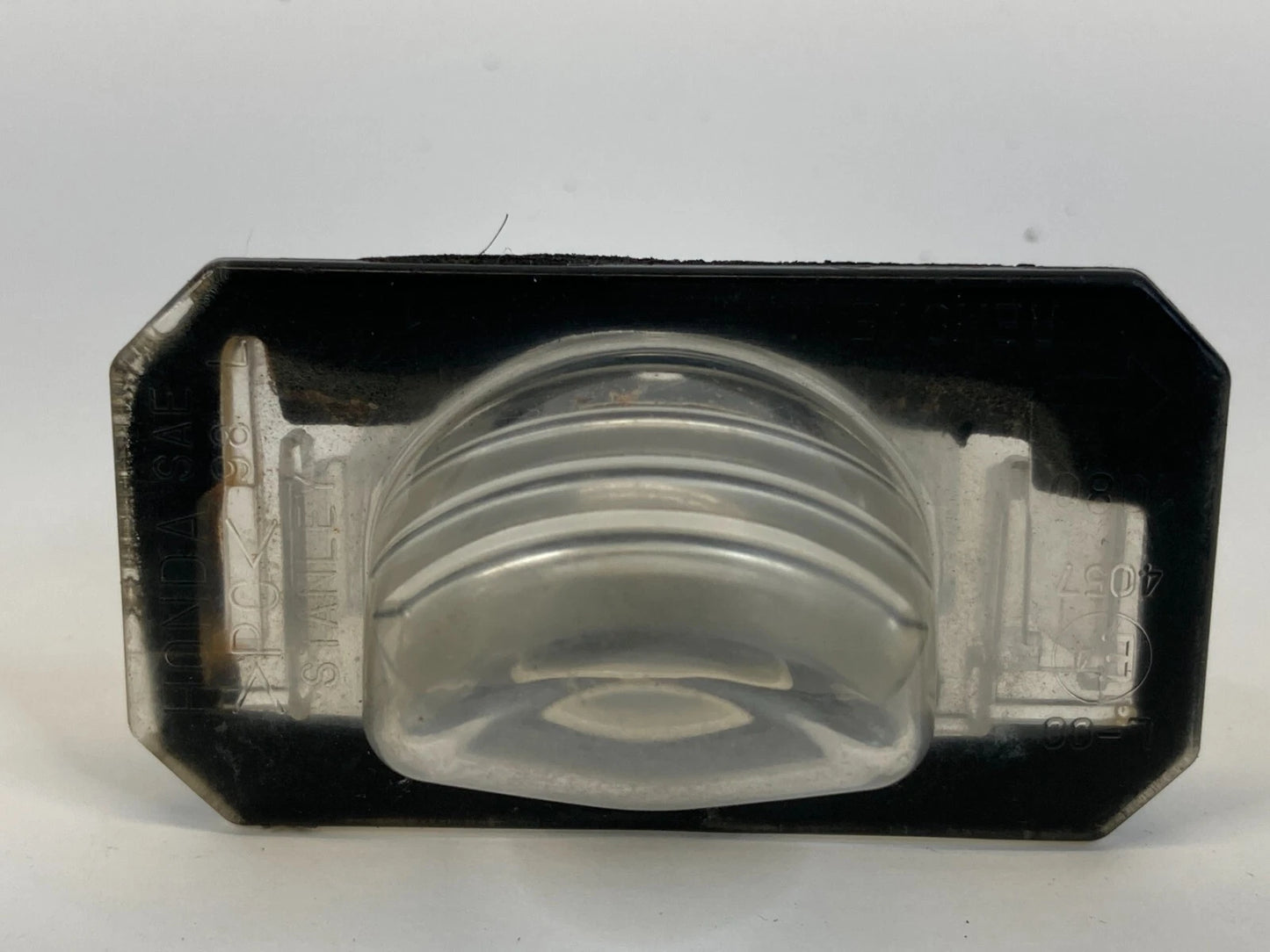2001-2011 HONDA CIVIC SEDAN REAR TRUNK LICENSE PLATE LAMP LIGHT HOUSING E44057