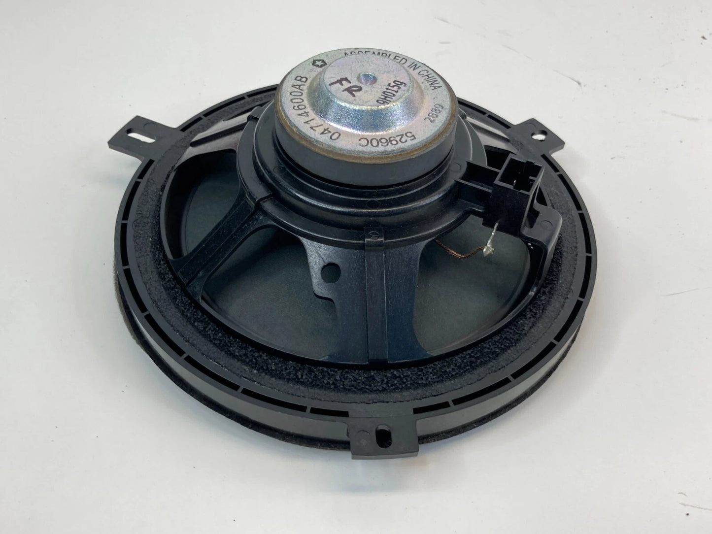 2009-2011 DODGE NITRO FRONT RIGHT PASSENGER SIDE DOOR AUDIO SPEAKER 4714600AB