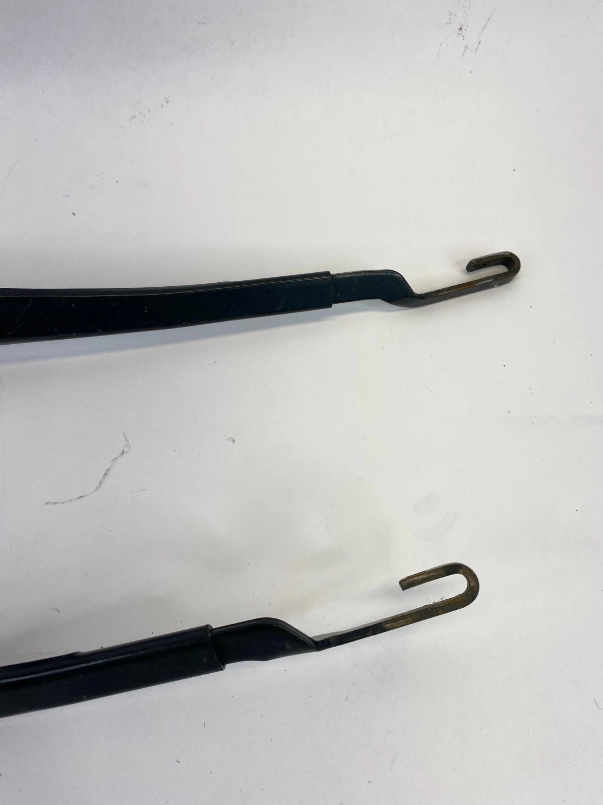 2006-2013 LEXUS IS250 IS350 FRONT WINDSHIELD WIPER ARM LEFT AND RIGHT PAIR SET