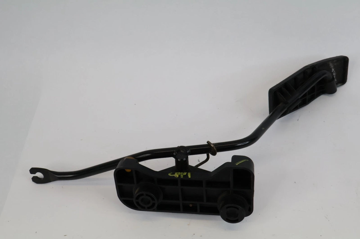 2008-2011 KIA RIO 1.6L ACCELERATOR GAS FUEL PUSH BRACKET PEDAL ASSEMBLY OEM