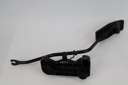 2008-2011 KIA RIO 1.6L ACCELERATOR GAS FUEL PUSH BRACKET PEDAL ASSEMBLY OEM