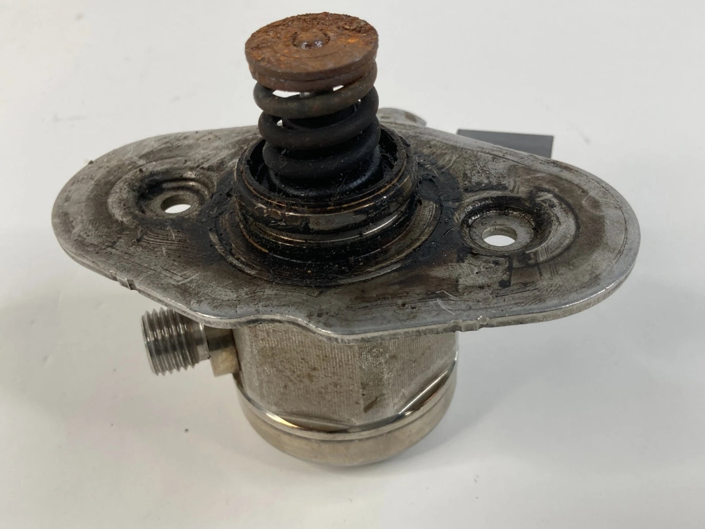 2012 2013 BMW 328I 2013 328I XDRIVE HIGH PRESSURE FUEL PUMP 1351-7640055 OEM