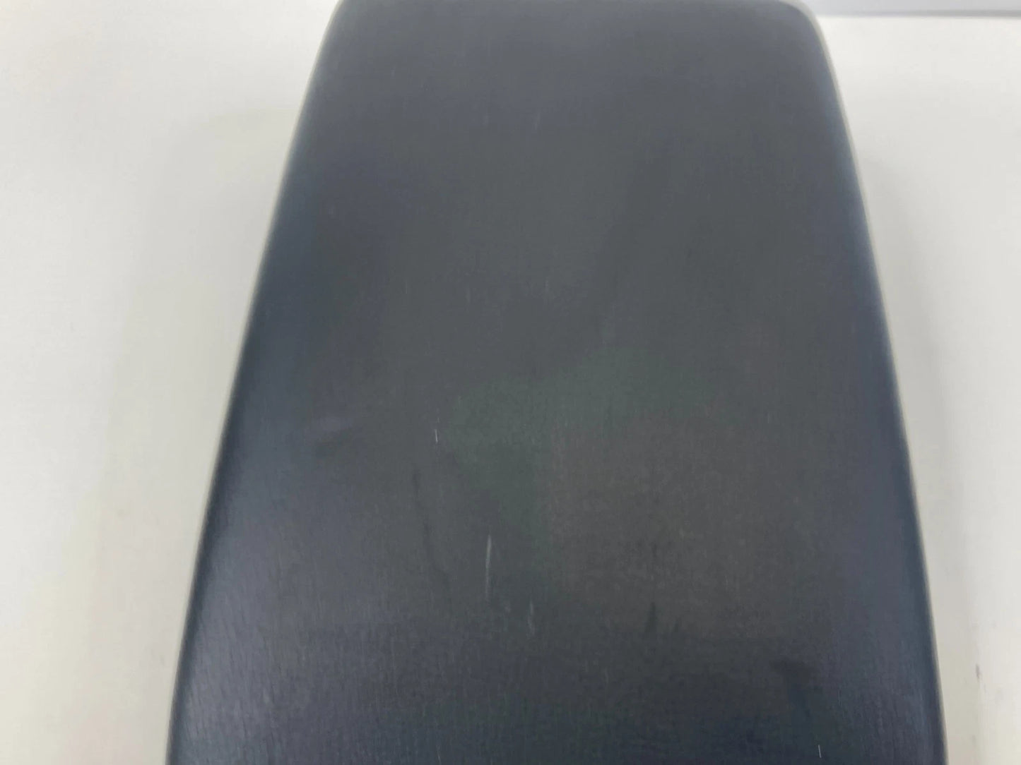 2010-2013 MAZDA 3 CENTER CONSOLE MIDDLE INTERIOR STORAGE BOX PAD ARMREST LID OEM