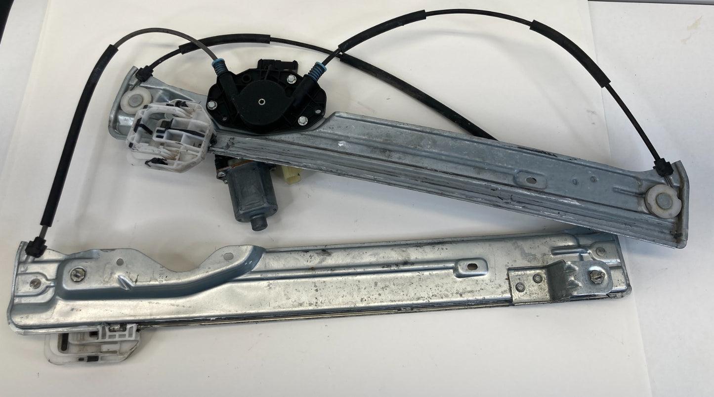 2013-2019 Ford Escape Front Left Side Door Window Regulator W/ Motor OEM