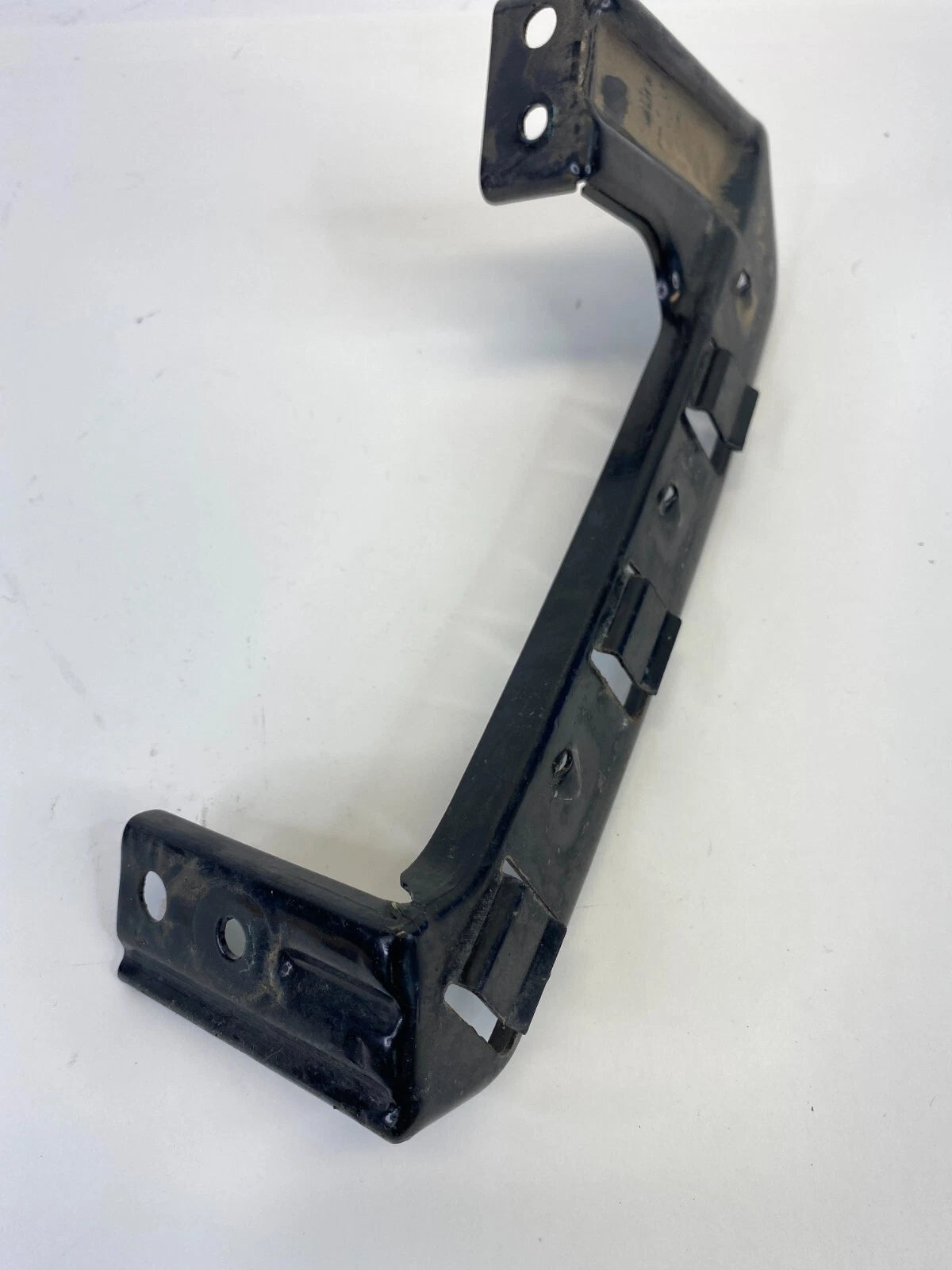 2014-2016 KIA FORTE FRONT RIGHT BUMPER RETAINER BRACKET MOUNT HOLDER OEM FACTORY
