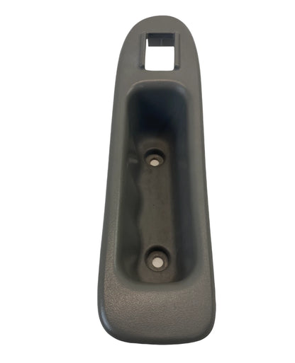 01-05 CHEVROLET IMPALA FRONT RIGHT PASSENGER SIDE DOOR WINDOW SWITCH COVER BEZEL