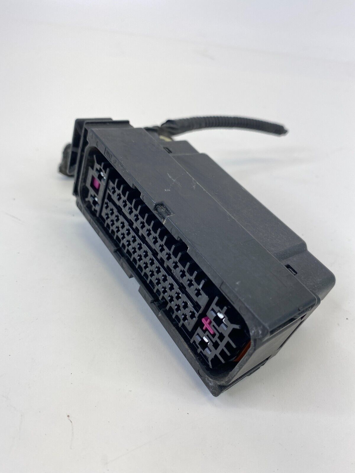 2006-2010 Volkswagen New Beetle ABS Pump Connector Plug Wire Socket OEM