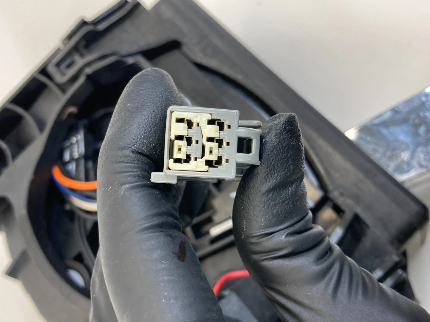 2007-2014 FORD EXPEDITION AUTOMATIC TRANSMISSION FLOOR GEAR SHIFTER LEVER ASSY