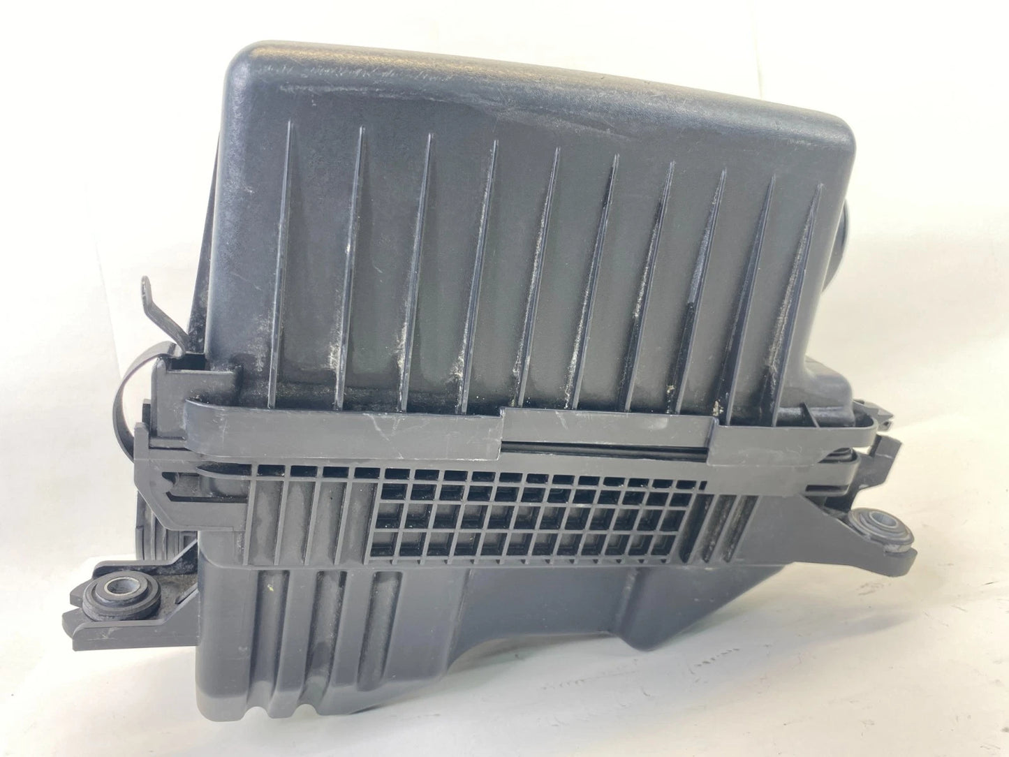 2012-2017 KIA RIO 1.6L ENGINE AIR CLEANER FILTER BOX HOUSING 28110-1W170 OEM