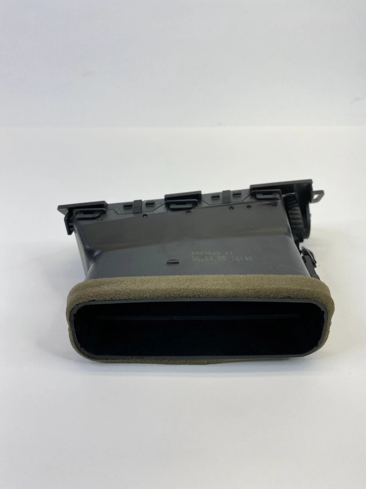 2004-2007 BMW 530I DASH RIGHT SIDE A/C AIR VENT DUCT GRILLE 64226910732 OEM