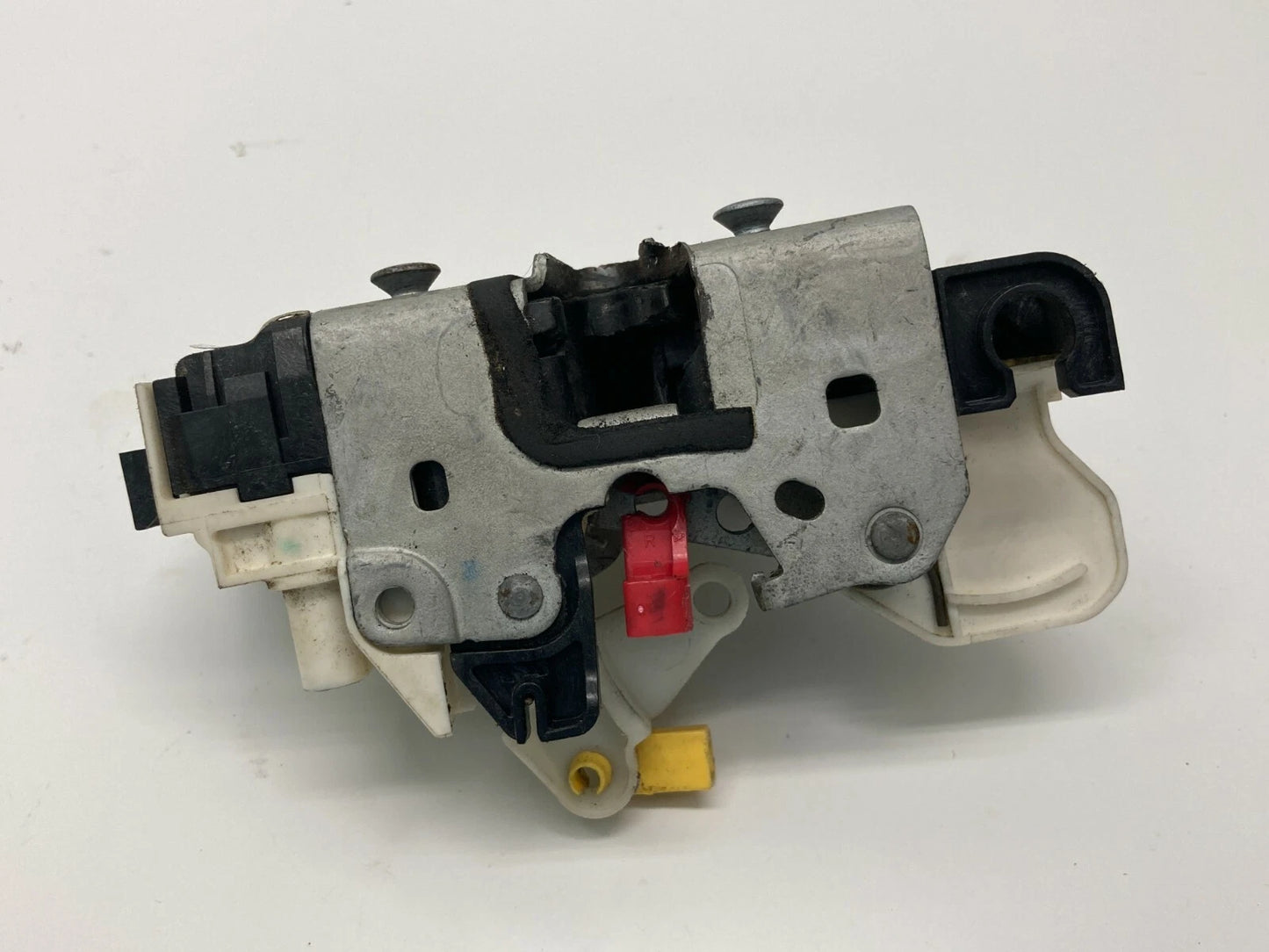 2007-2009 DODGE CALIBER FRONT RIGHT PASSENGER SIDE DOOR LOCK LATCH 04589410AE