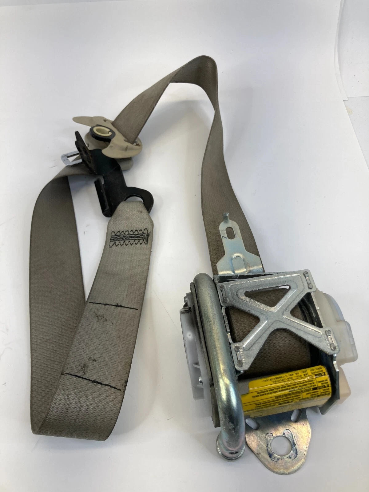 2007-2012 MITSUBISHI GALANT FRONT RIGHT SIDE SEAT BELT RETRACTOR 2028922 OEM