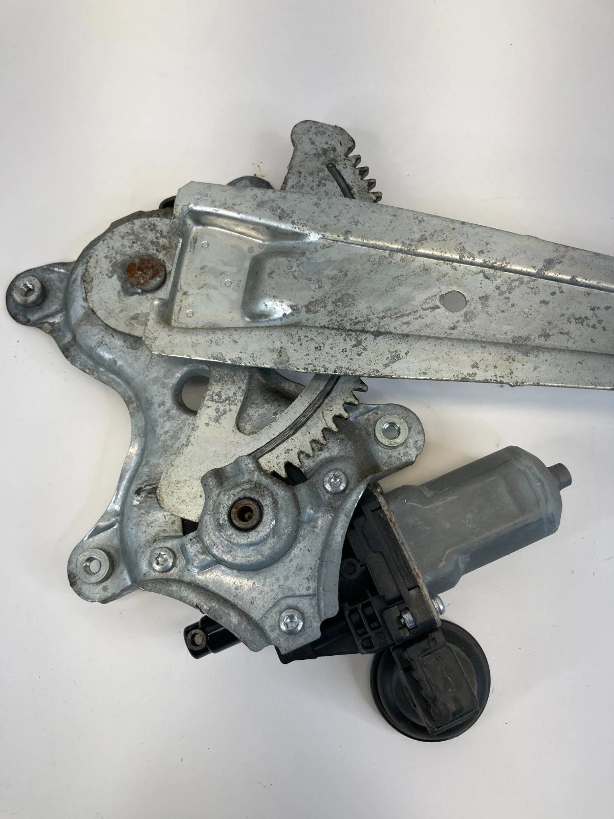 2007-2009 LEXUS RX350 REAR RIGHT DOOR WINDOW REGULATOR MOTOR 85710-0E010 OEM