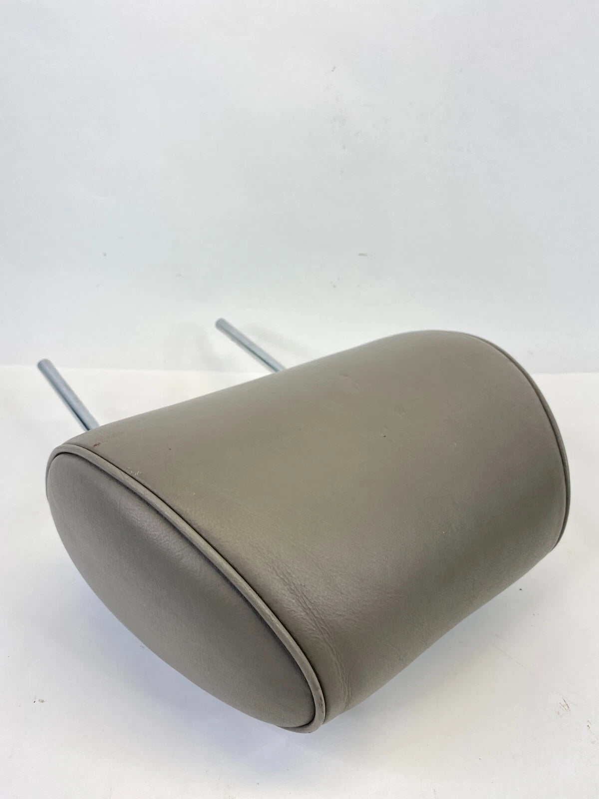 1998 1999 2000 LEXUS GS300 GS 300 FRONT LEFT DRIVER SEAT HEADREST HEAD REST OEM