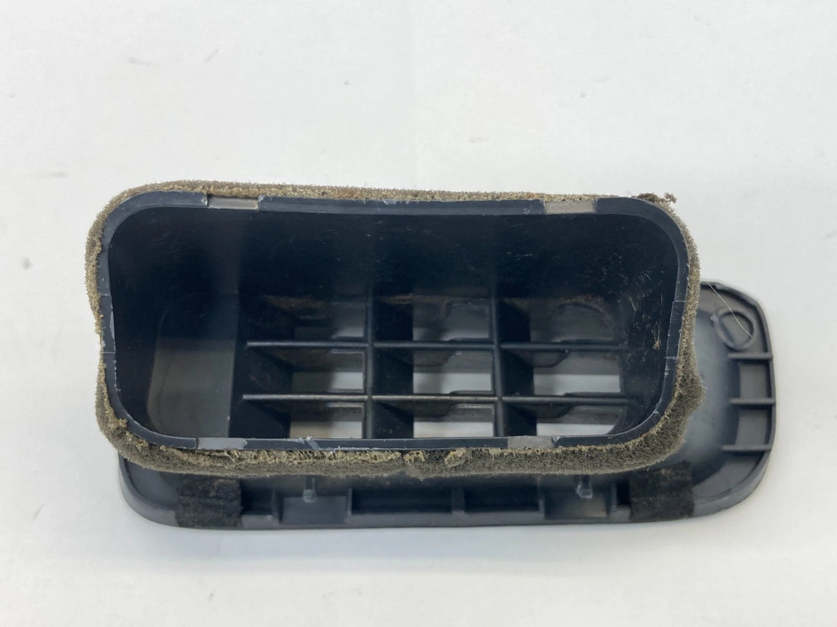 1997-2001 HONDA CR-V DASH RIGHT UPPER A/C VENT GRILLE DEFROST DEFROSTER OEM